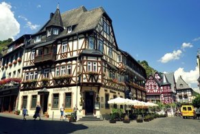 Город Бахарах и замок Штальэк, Германия