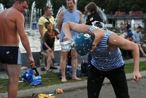 Расплескалась синева: вот почему сегодня лучше остаться дома
