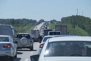 Легендарная пробка в Лосево на трассе М-4 "Дон" вышла на новый уровень