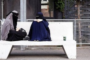В Дании разгорается борьба за паранджу