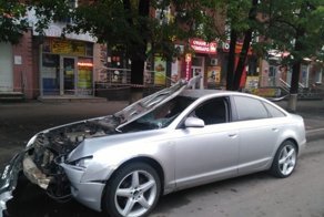Авария дня. В Уфе автомобиль на большой скорости сбил пешехода