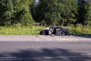 Авария дня. В Челябинской области водитель столкнулся с фурой и погиб