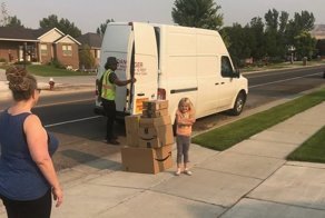 Мама в шоке: шестилетка самостоятельно заказала гору игрушек с Амазона