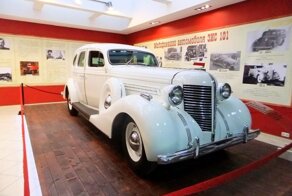 ЗИЛ — 100 лет легенде