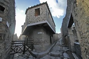 Древние римляне тоже платили за секс? Как это было?