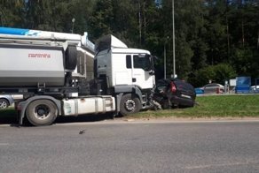 Авария дня. Под Калугой погибла семья из трех человек