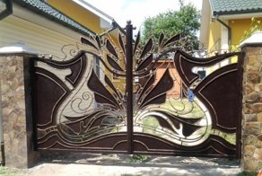 Необычные ворота