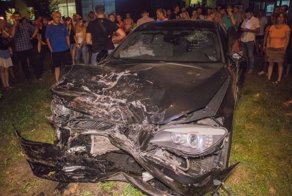 Авария дня. BMW на огромной скорости протаранил припаркованные авто