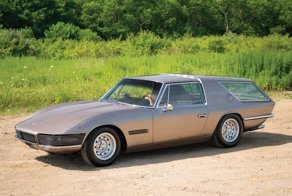 В продаже Ferrari 330 GT 2+2 Shooting Brake 1965, принадлежавшая британскому певцу