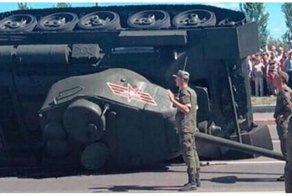 В Курске перевернулся легендарный советский танк, участвовавший в военном параде
