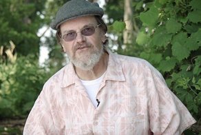 Мистер Эластик: единственный человек в мире, который может выкрутить ноги на 180 градусов