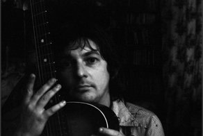 Самый интеллигентный рок-музыкант страны: 27 лет назад не стало Майка Науменко