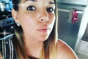 Офицер полиции в Аргентине покормила грудью голодного брошенного ребёнка. Её повысили