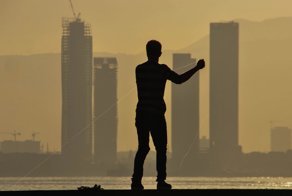 Рыбаки большого города