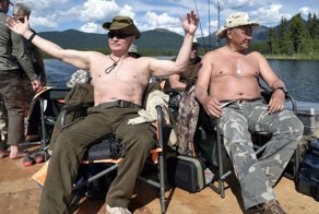 «Медведь не дурак!»: Песков рассказал, как вели себя звери при Путине