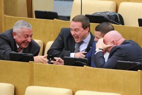 Во сколько народу обходятся депутаты Госдумы и их друзья