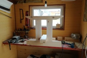 Стол, стулья и трон в беседку своими руками