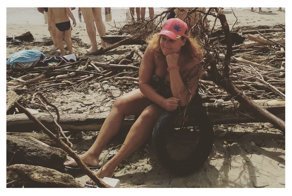 Экостиль, рай для бобров: пользователи соцсетей поделились фото пляжа в Архипо-Осиповке