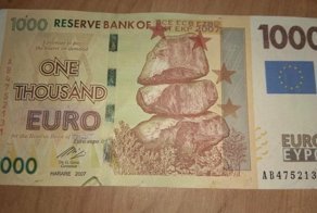 Что нужно, чтобы сделать купюру в 1000 евро? Лезвие и белорусский пенсионер