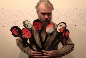 «Это не искусство, это ****!» Вандалы разгромили выставку Васи Слонова «о кривой русской судьбе»