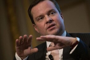 Дедолларизация: продавать, покупать, взять паузу?