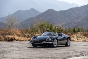 Ferrari Dino с мотором от сумасшедшего F40