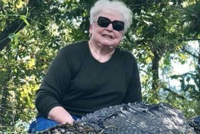 Месть за пони: 73-летняя прабабушка одним выстрелом убила 3,6-метрового аллигатора