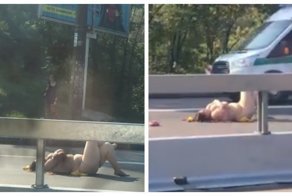 Обнажённая дама в Киеве разлеглась посреди трассы «в поисках любви»