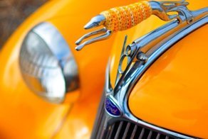 Герои и мифы зарубежной эстрады: самые удивительные автомобильные маскоты