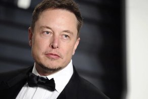 Илон Маск остался без поста в Tesla