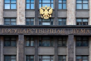 Жизнь в кредит и на благо народа: откровения парламентариев о зарплате