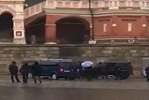 Водитель «Гелика» из Приморья грозил убить себя у Кремля