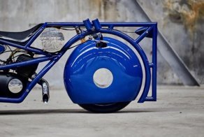 "Iron Custom Motors": Geometric с двигателем Иж-Юпитер