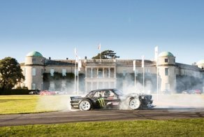 Кен Блок устроил дрифт около поместья в Гудвуде