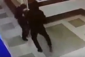Отморозок избил и ограбил 9-летнего мальчика