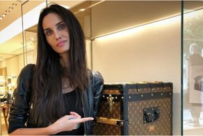 "Завтра всё выброшу в эфир": жену Мамаева шантажируют и требуют денег