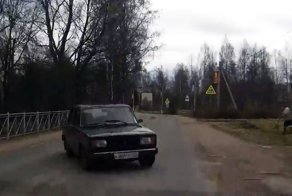 Пожилой водитель умер за рулем своих "Жигулей"