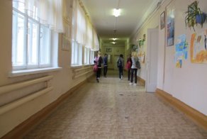Прокуратура не оценила мужа директрисы - "многостаночника"