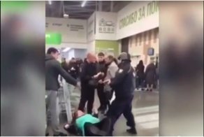 Беременную иркутянку избили и обвинили в нападении на росгвардейцев: видео
