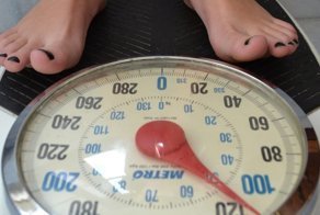 Обиженная на весь мир в целом и на мужиков в частности начальница