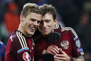 Стало известно, сколько заработали Кокорин и Мамаев за время пребывания в СИЗО