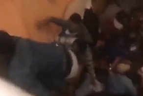 Момент обрушения пола на домашней вечеринке в США сняли на видео