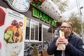 Милонов предложил продавать в Госдуме сирийскую шаверму