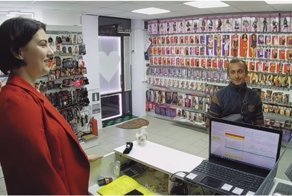 Приключения скромного грабителя в московском секс-шопе