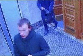 "Не пил, не курил, увлекался интернетом": бабушка рассказала о характере внука-подрывника