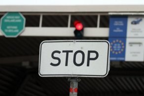 Стой, стрелять буду: 8 самых необычных в мире границ государств
