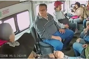 Дерзкое ограбление пассажиров маршрутки в Мексике