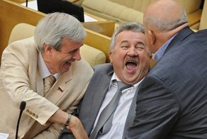 Опрос: Какие аспекты жизни ещё следовало бы регламентировать на законодательном уровне?