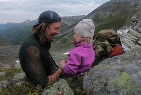 Норвежец с трехлетней дочерью совершил невероятное путешествие