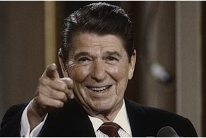 Реакция президента США Рональда Рейгана на звук лопнувшего воздушного шарика